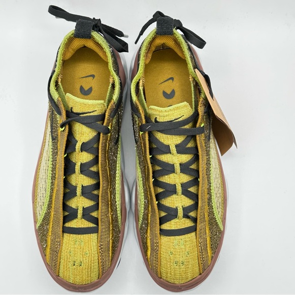 Women’s Nike Flyknit Bloom Pear Grey Bronzine FD2149 300 New - Picture 6 of 13